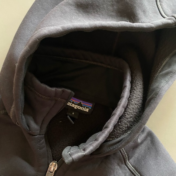 Patagonia Black Hooded Jacket - Picture 5 of 8